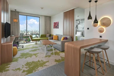 Holiday Inn & Suites Saigon Airport by IHG – Foto 4