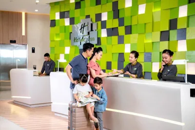 Holiday Inn & Suites Saigon Airport by IHG – Foto 9